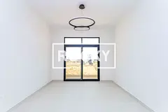 1 B/R with Balcony | Closed Kitchen