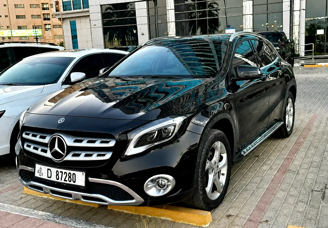 Mercedes-Benz GLA-Class 2018 — photo 1 of 9