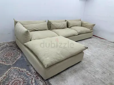Looks like new condition marina home lshape sofa