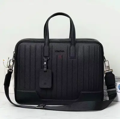 Rimowa briefcase 💼