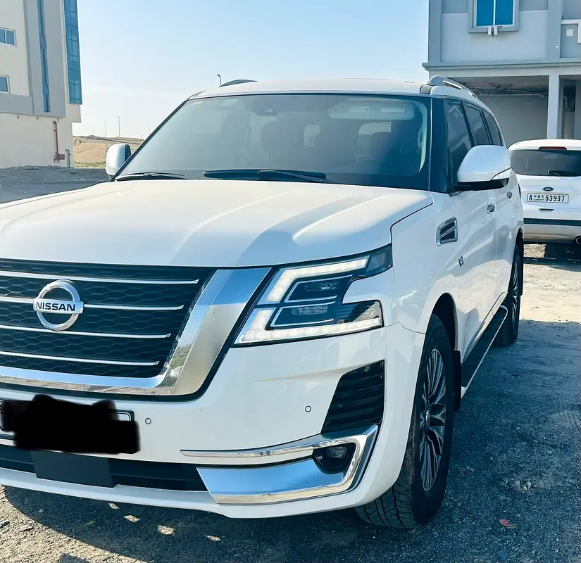 Nissan Patrol 2020 — photo 1 of 11