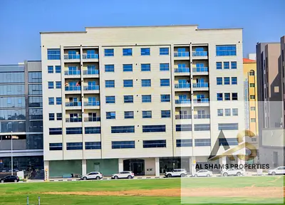 Lavish 2BR |Balcony| Free parking|Easy access