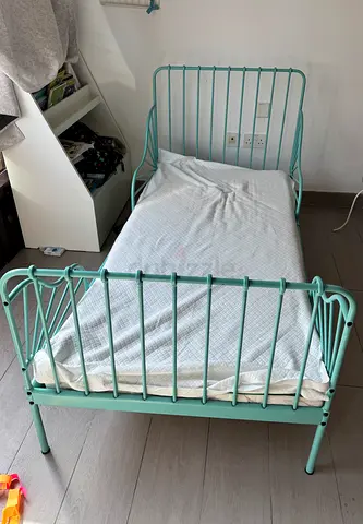 MINNEN