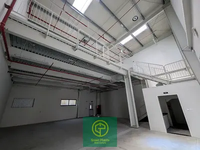 Al Qusais 3,200 sq. Ft warehouse with built-in office, toilet, and pantry