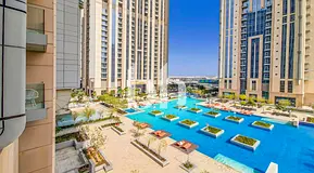 Luxury Living | Fully Upgraded | Canal View