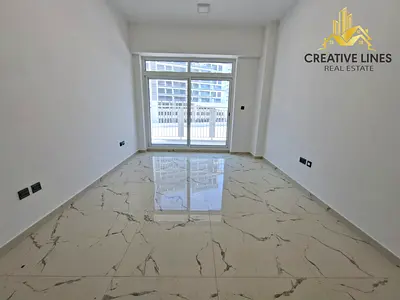 No Commission !! Spacious Layout !! Ready to Move