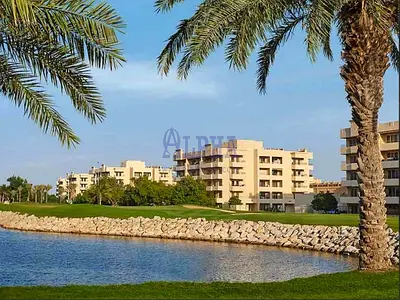Large 1 BR | Behind The Mall | Spacios Apartment