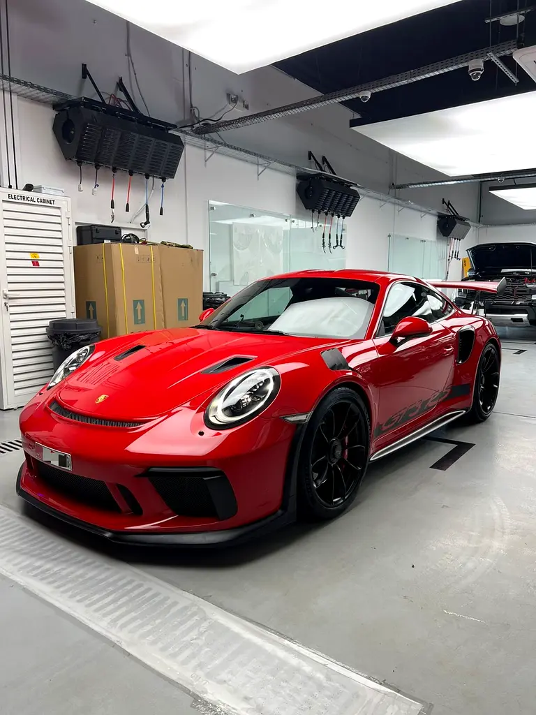 Porsche 911 2019 — photo 1 of 6