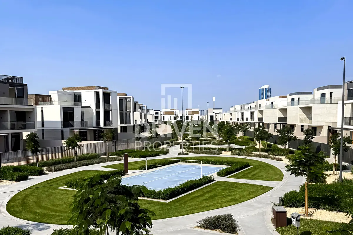 Standalone Villa | Vacant and Single Row