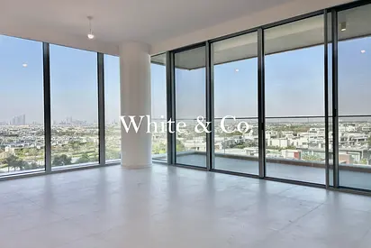 Corner Unit | Brand New | Natural Light