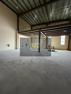 New warehouse for annual rent in Umm Al Quwain Industrial Area, with modern specifications, 22V elec
