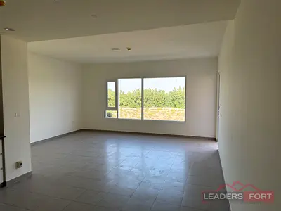 Single Row / Unfurnished / Well Maintained