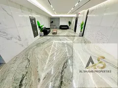 Luxurious Studio Front of Park !! Covered Parking