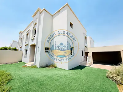 Hot Deal! Fully renovated 4BR + Maid Corner Villa | Corner Unit | Wardrobes | Parking | Barashi | 115K
