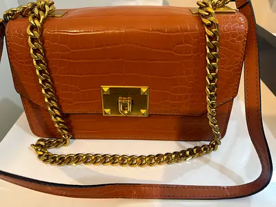 Brown Croc-Embossed Leather Chain Shoulder Bag with Gold Hardware