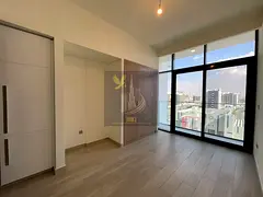 High-Floor Studio | Balcony | Boulevard View