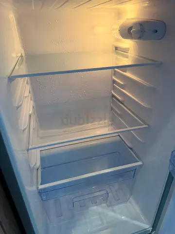 Refrigerator 180L