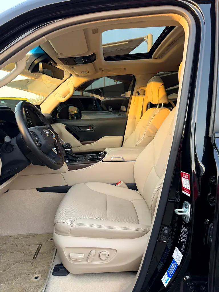 /ar/city-sharjah/cate-car-used-car/toyota-land-cruiser-2024-46l-gxr-petrol-auto-awd-47208366542488576/-10