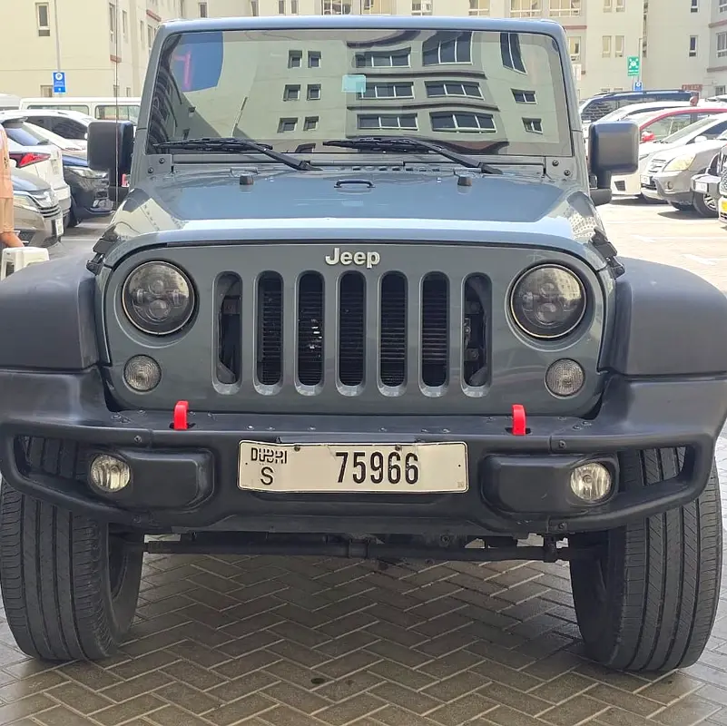 Jeep Wrangler 2015 — photo 1 of 15