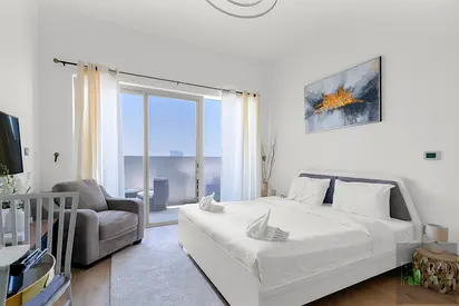 Chic Studio in Azizi Aura | Great Stay