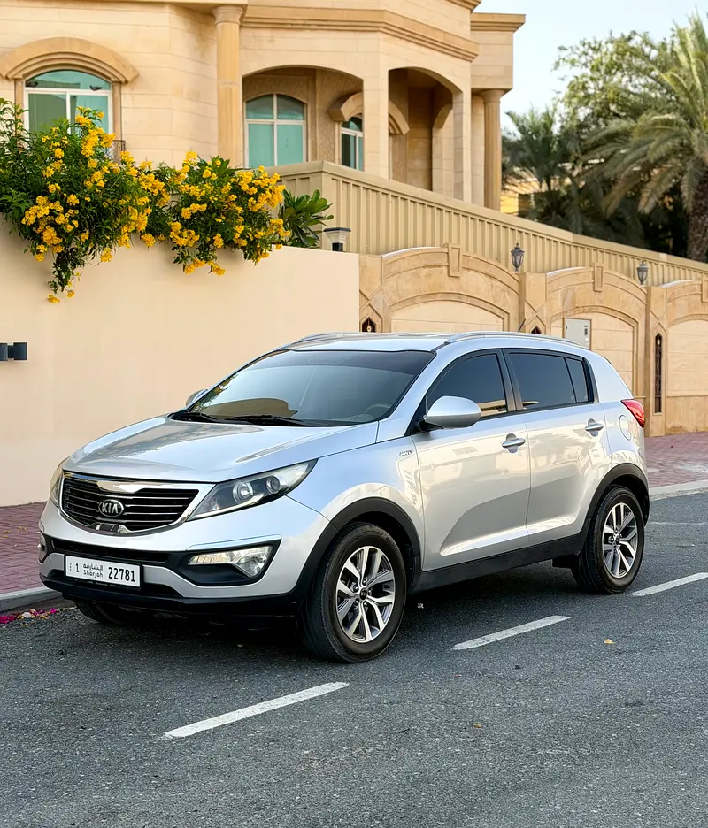 Kia Sportage 2015 — photo 1 of 10
