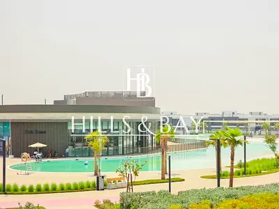 DIRECT ON THE BEACH I LANDSCAPE GARDEN I 5 BED