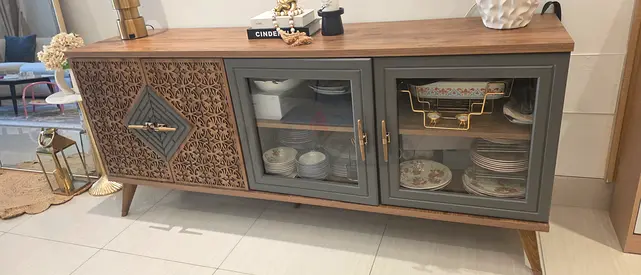 Side Board with Decorative Mirror