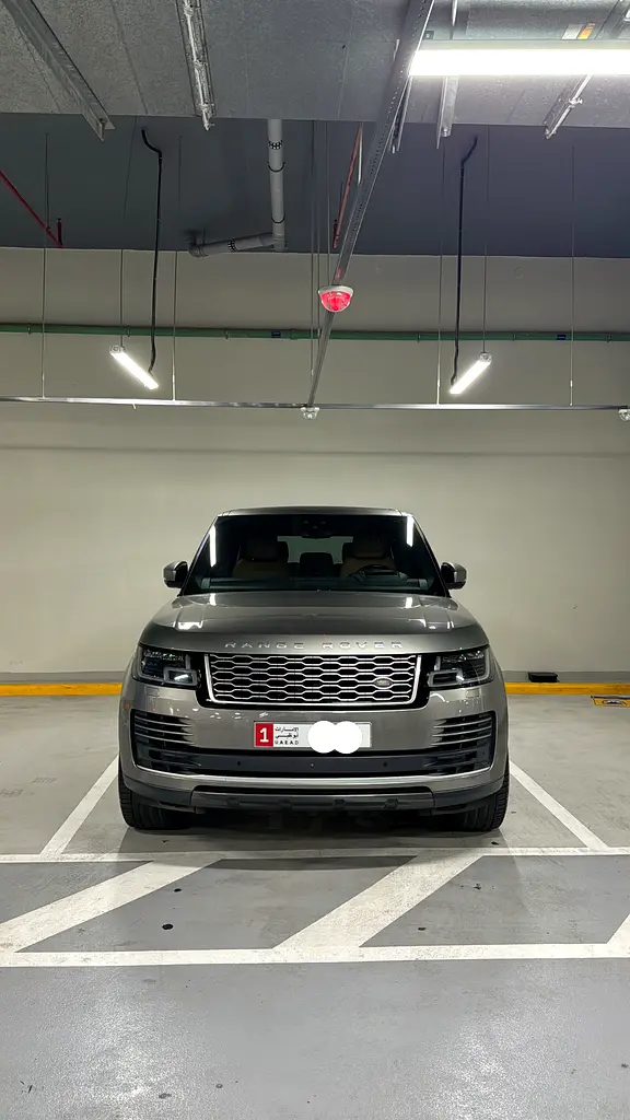 Land Rover Range Rover 2018 — photo 1 of 10