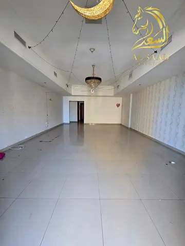 🔥 قصر داخل شقة | 3 غرف وصالة بمساحة خيالية في النخيل بسعر لا يُفوّت 🔥