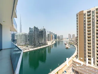 FULLY FURNISHED STUDIO | BURJ KHALIFA AND CANAL VIEW |
