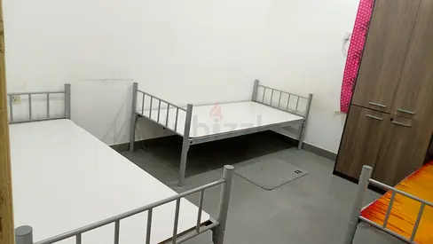 Bed space  for Rent for bachelors/Family.Near Satwa roundabout , behind Ravi Restaurant.