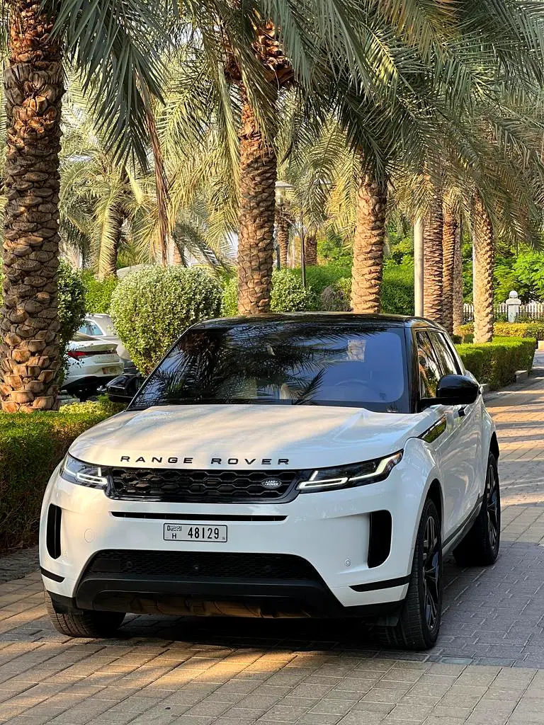 Land Rover Range Rover Evoque 2021 — photo 1 of 4