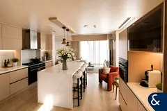 Upgraded | Vacant On Transfer | Corner Unit