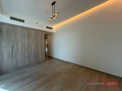 Spacious 1BR | Contemporary Living | East Crest
