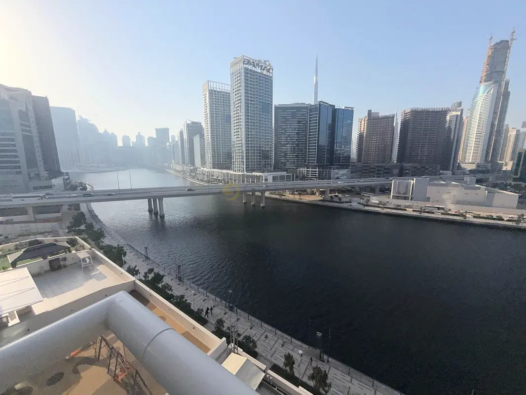 Full Canal View - Unfurnished 1 BR - No Agents