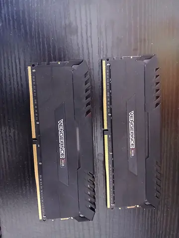 Ram pc Corsair Vengeance RGB Pro 32gb 16+16 3000mhz very good condition