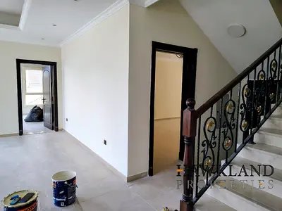 Luxurious 5-Bedroom Modern Villa for Rent in Umm Suqaim