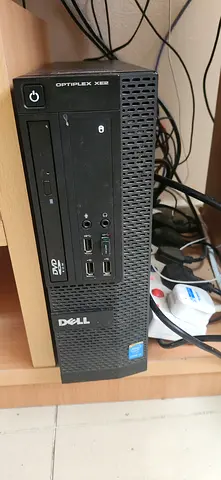 Dell optiplex pc with smasung syncmaster monitor