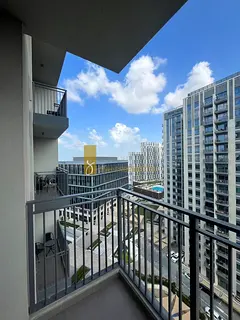 HUGE LAYOUT | PRIME LOCATION | READY TO MOVE IN