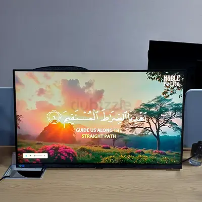 Samsung 32 inches View Finity S7 S70D 4K UHD Monitor LS32D700 Hard Scratch like Dot Scratch