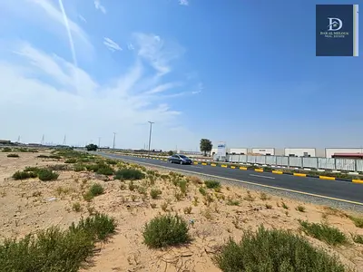 للبيع فى الشارقة   منطقة الصجعة الصناعية   الحنو الجليل   4قطعة اراضى موقع مميز جداً   تملك لجميع الجنسيات