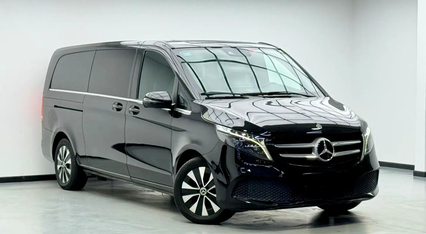 Mercedes-Benz Vito 2023 — photo 1 of 15