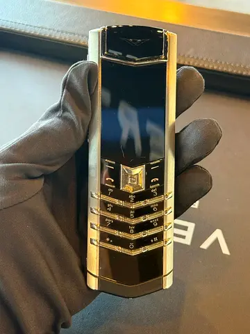 Vertu phone signature S