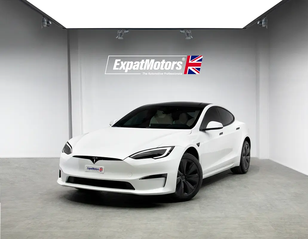 Tesla Model S 2023 — photo 1 of 20