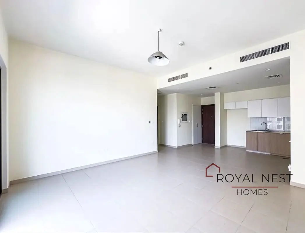 Prime Location | Vacant Unit | Golf Course View