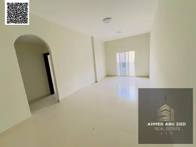 Brand new luxury apartment with a master bedroom, very spacious living room, fully equipped kitchen, and 2 bathrooms. Close to services and transport.