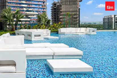 +Maids | Larger Layout | Waterfront | 5* Amenities