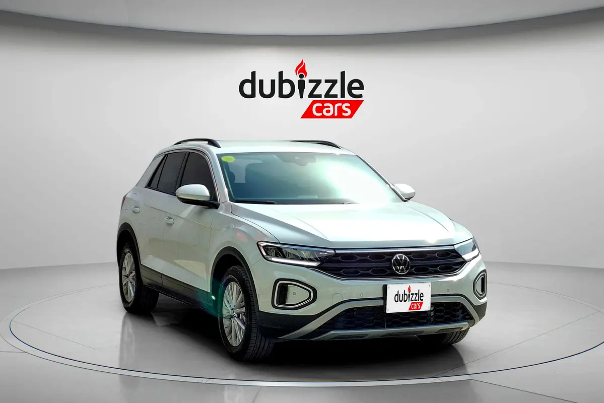 Volkswagen T-Roc 2024 — photo 1 of 16