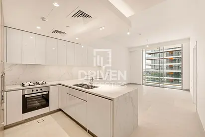 Exclusive | Bright Unit | Ready to move in