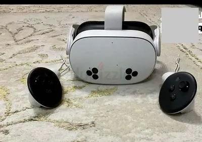 Meta Quest 3s 128 gb VR Headset with Controllers - Good Condition